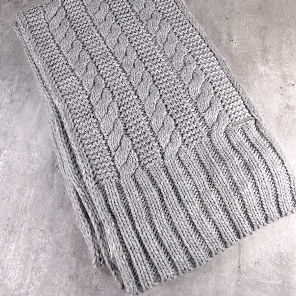 MICHAEL MICHAEL Kors Grey Cable Knit Scarf - Picture 2 of 5